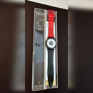 Swatch Chrono Tech Watch Lb104 Red Band Black Plastic Case White Face Lady 1984